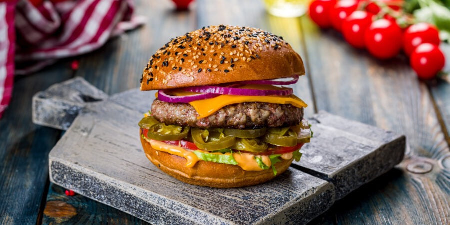 Homemade Smoked Brisket Cheeseburger Recipe: Elevate Your Grilling Game